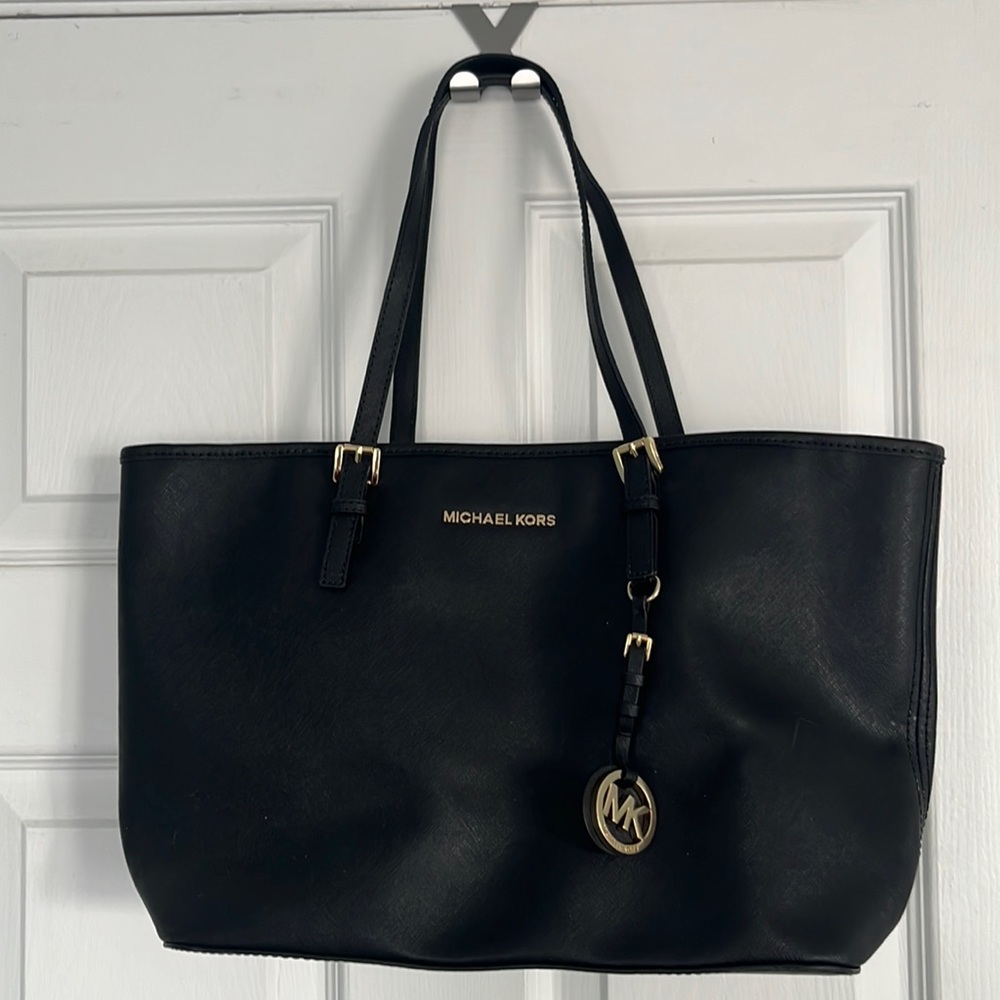 Michael Kors JetSet Leather Travel Bag, NWT